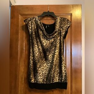 Relativity leopard print short sleeve shirt